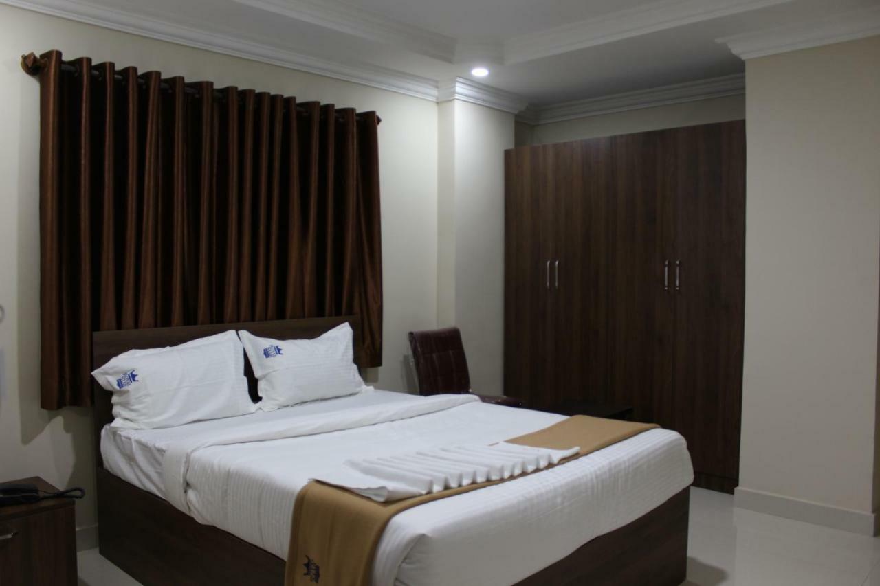 Royal Star Hotels Bangalore Luaran gambar