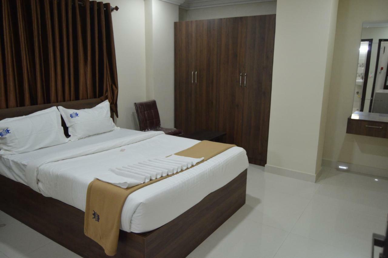 Royal Star Hotels Bangalore Luaran gambar
