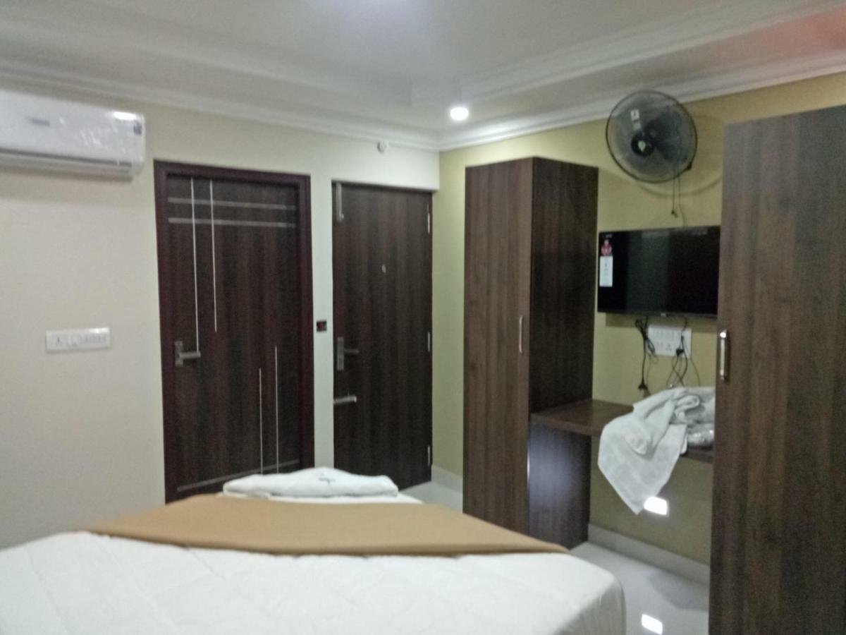 Royal Star Hotels Bangalore Luaran gambar