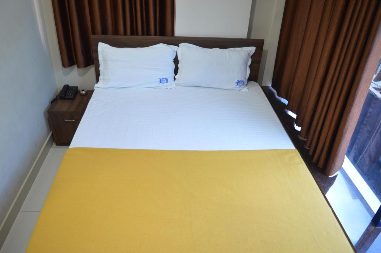 Royal Star Hotels Bangalore Luaran gambar