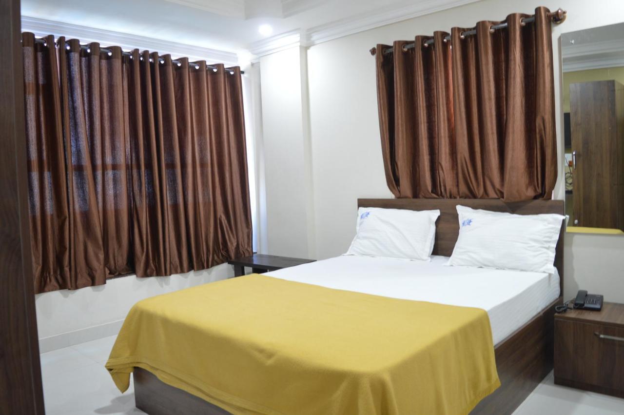 Royal Star Hotels Bangalore Luaran gambar